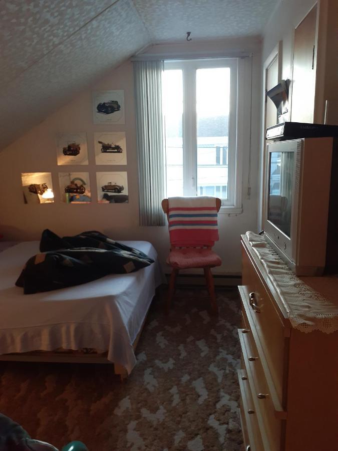 Bienvevus Chez Rino-Hugues Bed & Breakfast Троа-Пистол Екстериор снимка