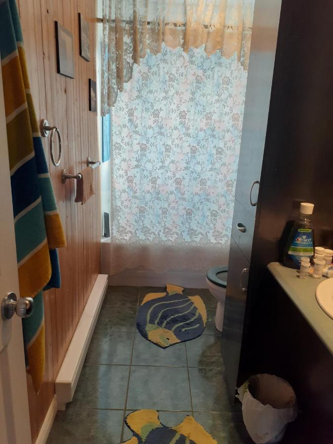 Bienvevus Chez Rino-Hugues Bed & Breakfast Троа-Пистол Екстериор снимка